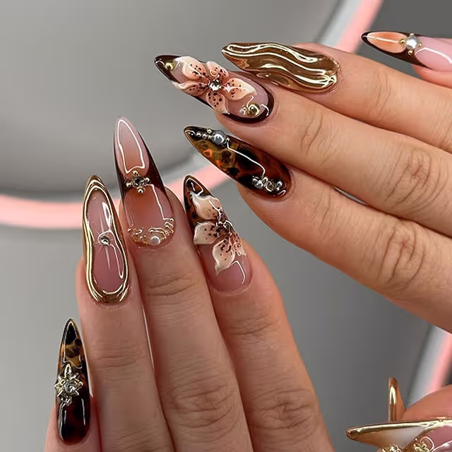 nail